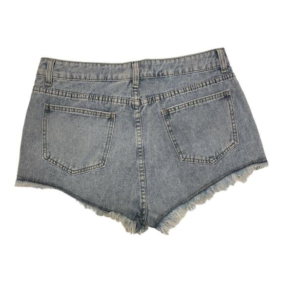 RHINESTONE Fringe Pocket Detail Light Wash Denim Raw Edge Shorts Size L - Picture 2 of 9
